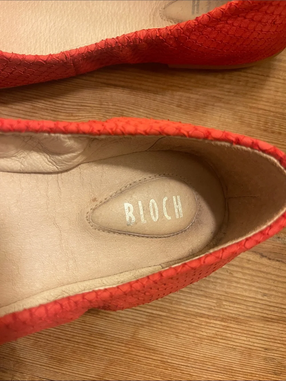 Bloch Girls Size Euro 33 - US 3 Coral-Orange Woven Ballet Flats for Kids